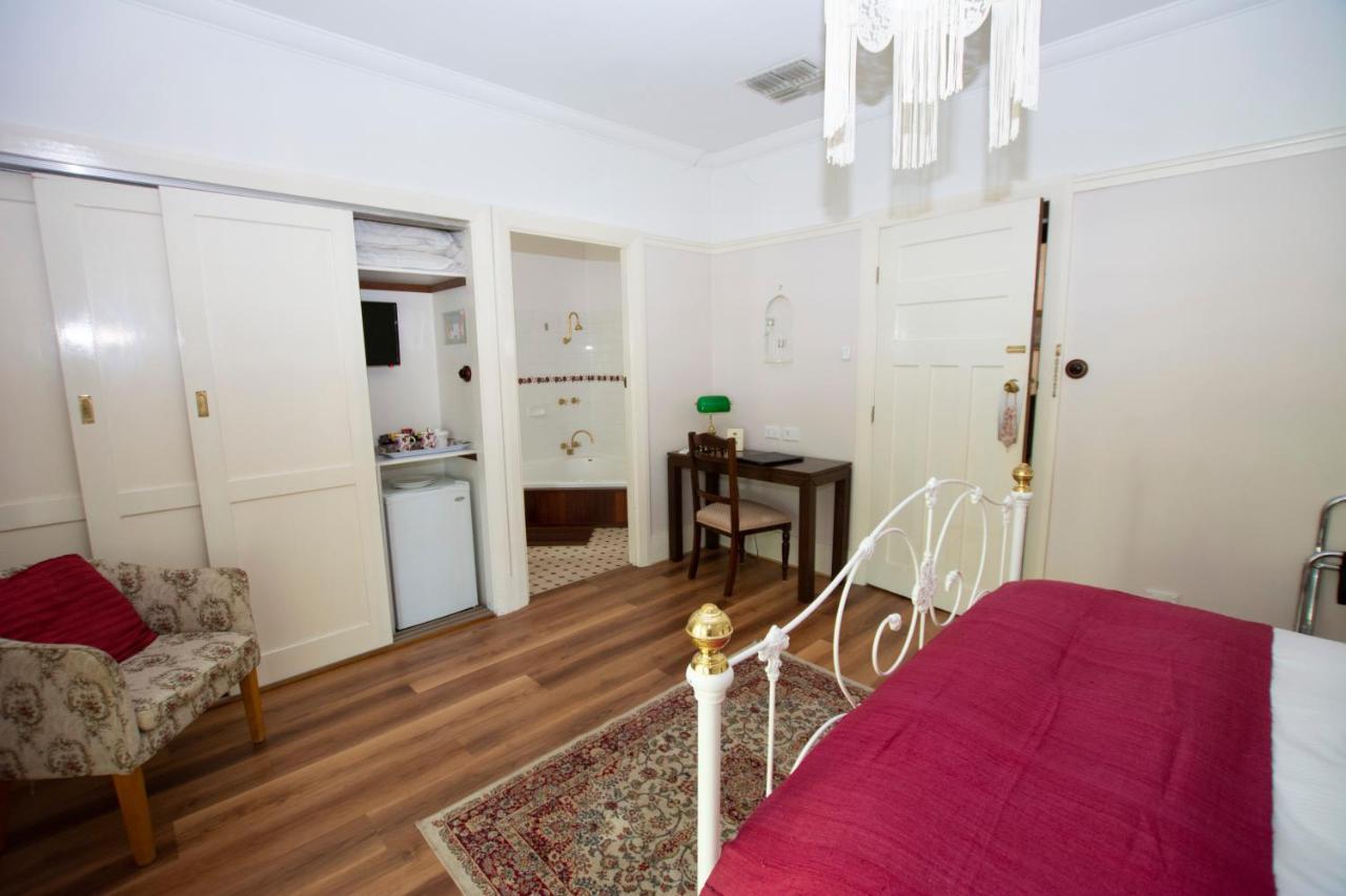 Rosebridge House Bed & Breakfast Adult Retreat Gooseberry Hill Экстерьер фото
