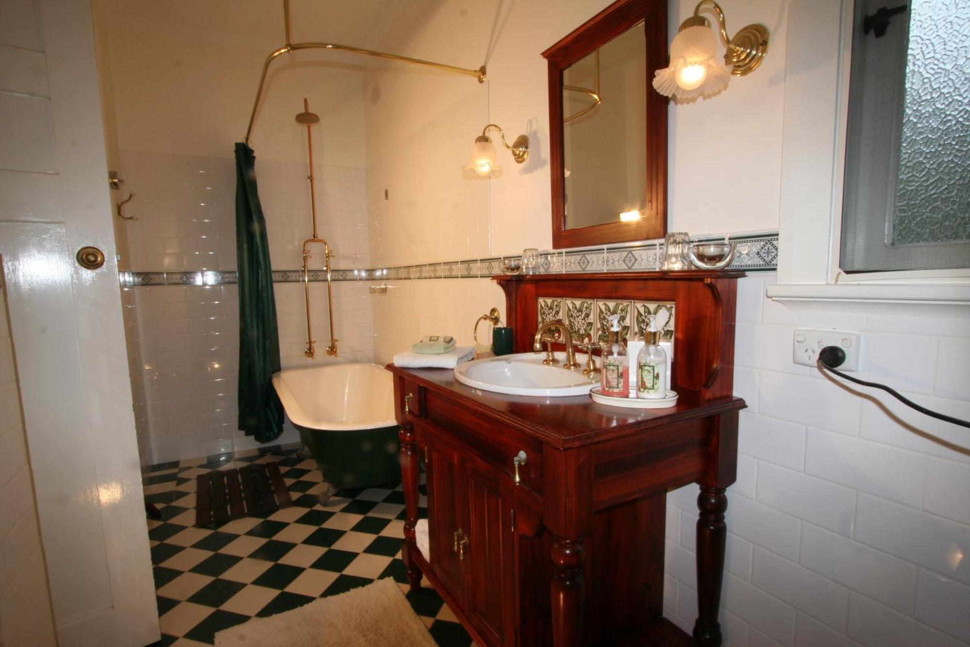 Rosebridge House Bed & Breakfast Adult Retreat Gooseberry Hill Экстерьер фото