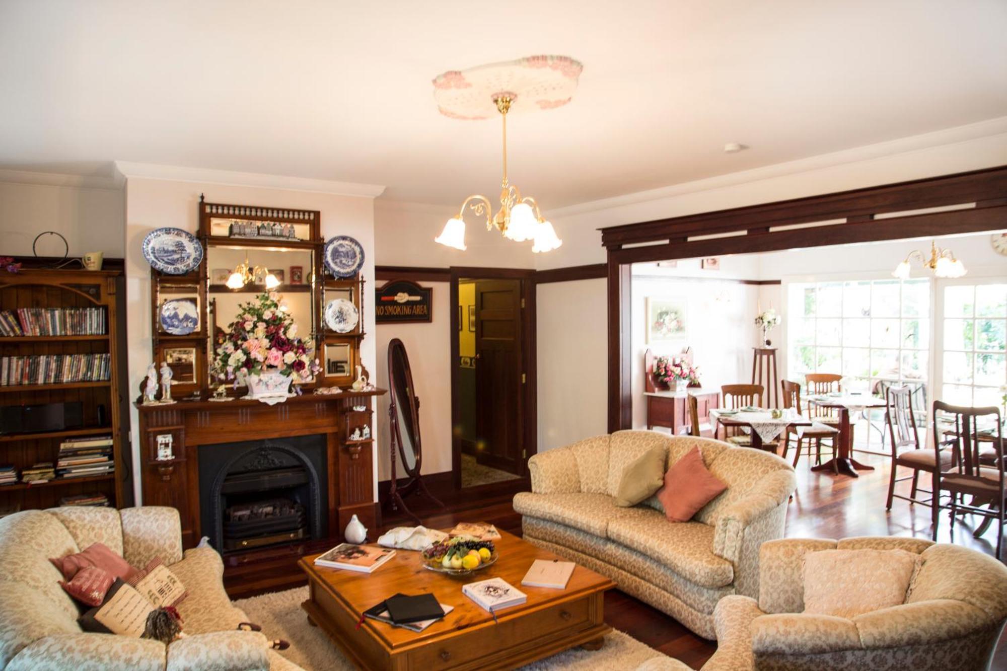 Rosebridge House Bed & Breakfast Adult Retreat Gooseberry Hill Экстерьер фото